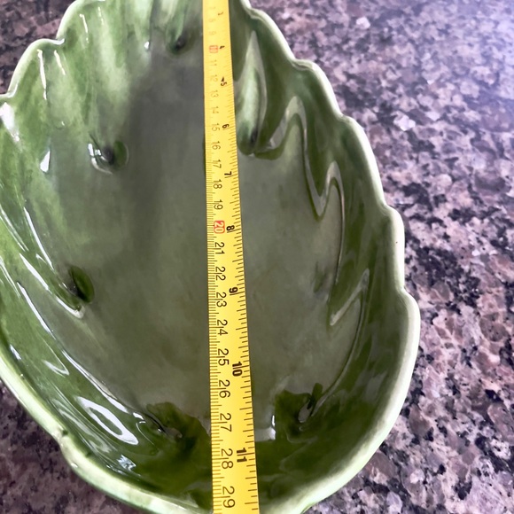 Italian Green Leaf-Shaped Ceramic Dish - Picture 6 of 11